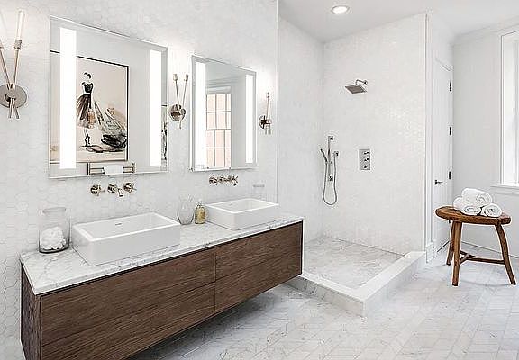 5th image of 4 Bedford St #1
