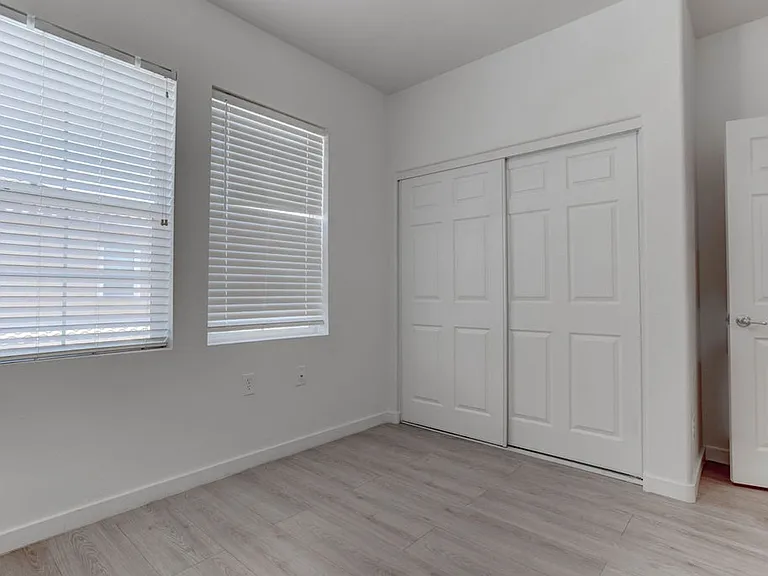 2049 Rockburne St — Photo 19