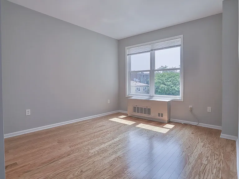 76 St Paul's Avenue — Photo 17