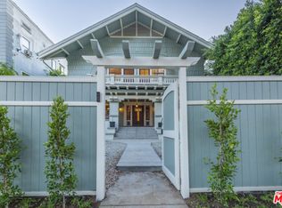 725 N Heliotrope Dr, Los Angeles, CA 90029
