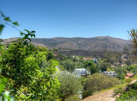3rd image of 10342 Mira Vista Dr