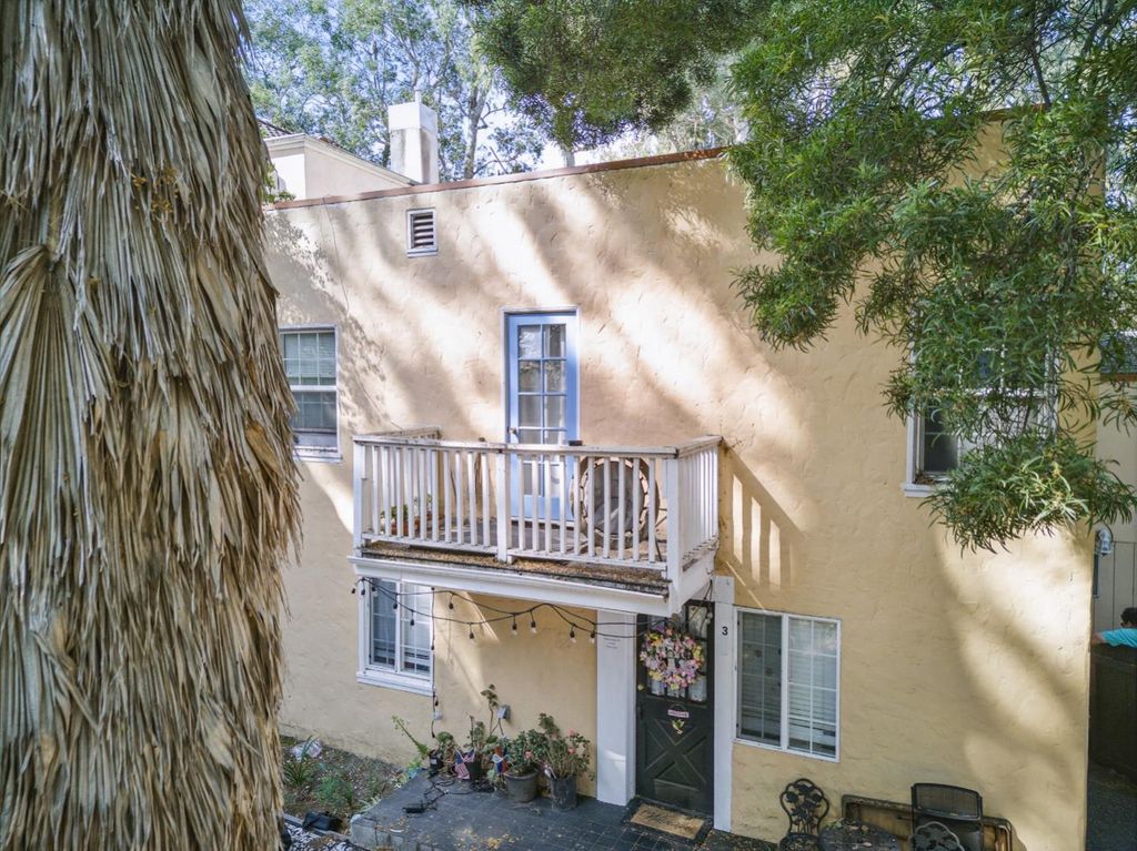 824 El Camino Real 4