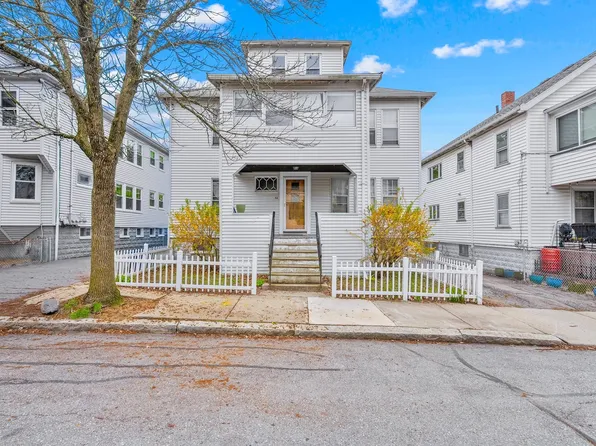 52 Sterling St, Somerville, MA 02144