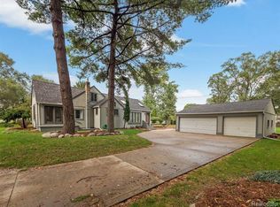 48070 Shelby Rd, Shelby Township, MI 48317