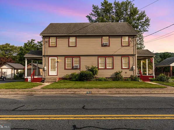 319 & 321 W Main St, New Bloomfield, PA 17068