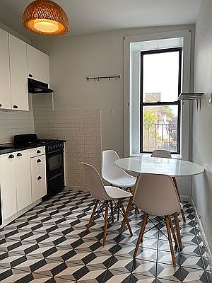2nd image of 552 Central Ave APT 2F