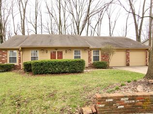 21 Sleepy Hollow Ln, Carmel, IN 46032