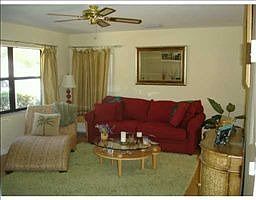 4th image of 2070 Bougainvillea St