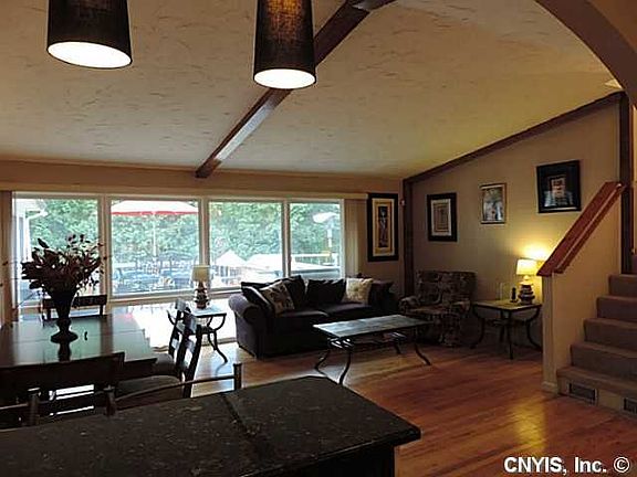 5th image of 209 Stonecrest Dr