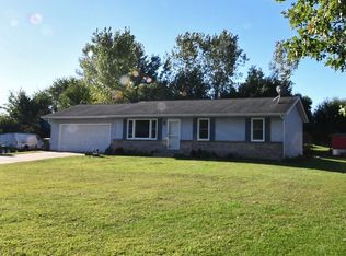 18284 Migro Ln, Goshen, IN 46526