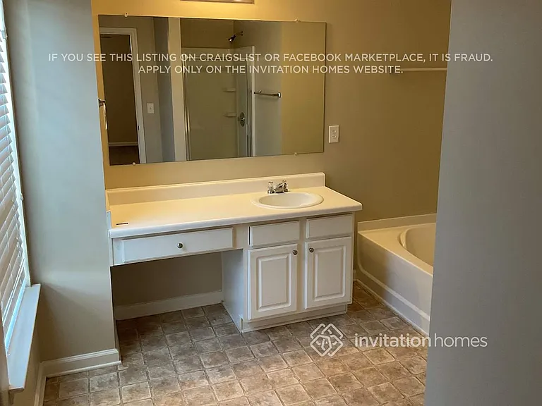 407 Windstone Trl — Photo 8