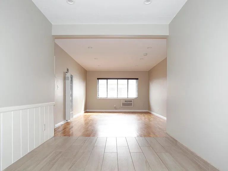 6256 Beck Ave #4 — Photo 9