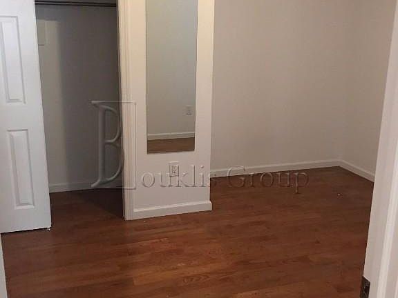 2nd image of 3075 33rd St
