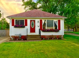 4413 Fruitland Dr, Parma, OH 44134