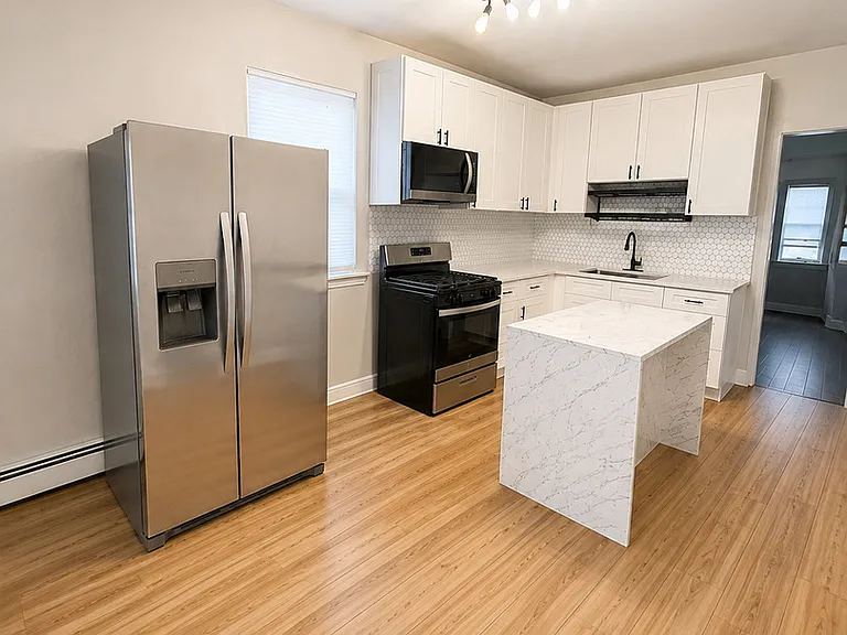 4925 W Henderson St #2 — Photo 8