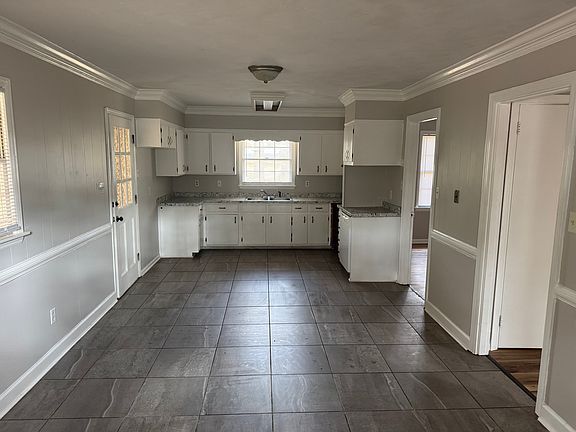 2nd image of 2211 Gail Ave