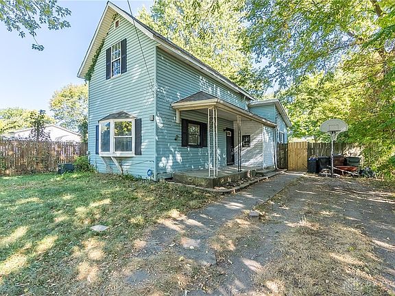 2nd image of 422 Storms Ave