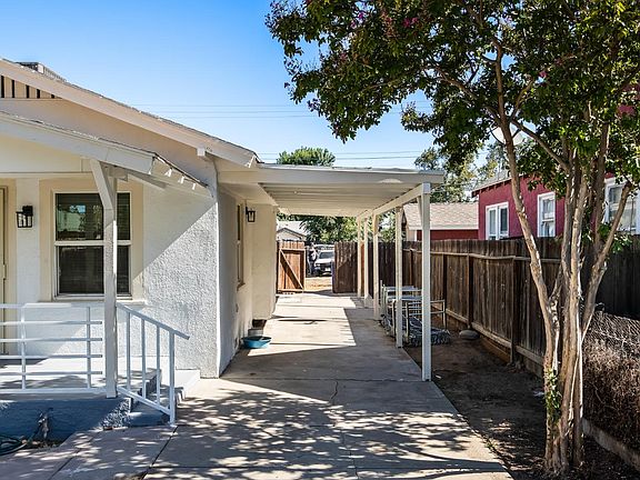 3rd image of 2221 E Lewis Ave