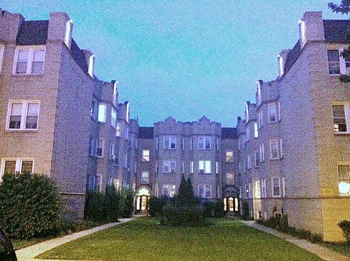2nd image of 6545 N Francisco Ave APT 1b