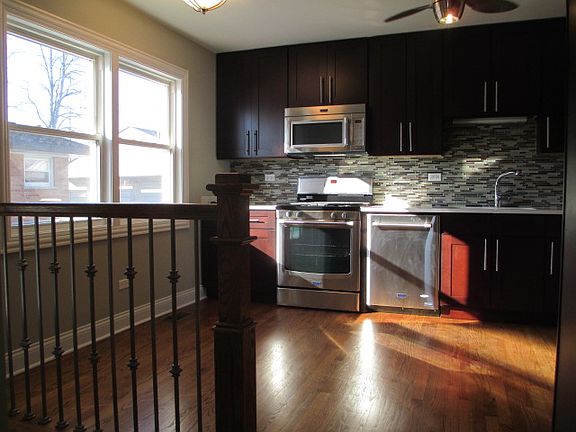 3rd image of 5495 N Oconto Ave