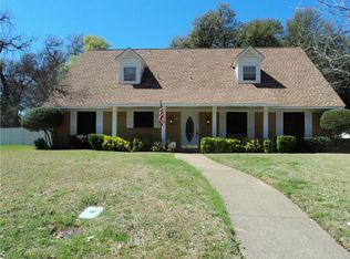 1231 Greenbrook Dr, Desoto, TX 75115