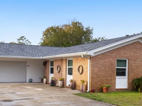 204 Norwich Dr, Gulf Breeze, FL 32561