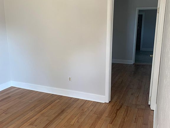 5th image of 3743 Cypress St