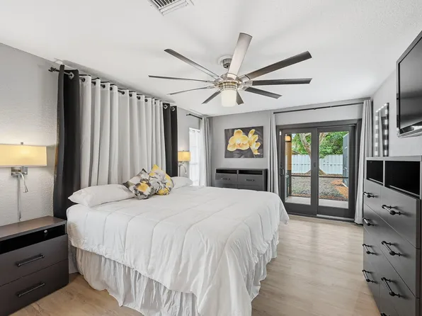 8857 NW 3rd Place, Coral Springs, FL 33071