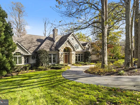 8 Brendle Ln, Wilmington, DE 19807