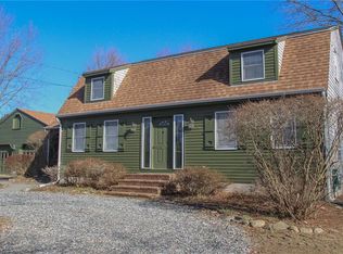 132 Touisset Rd, Warren, RI 02885