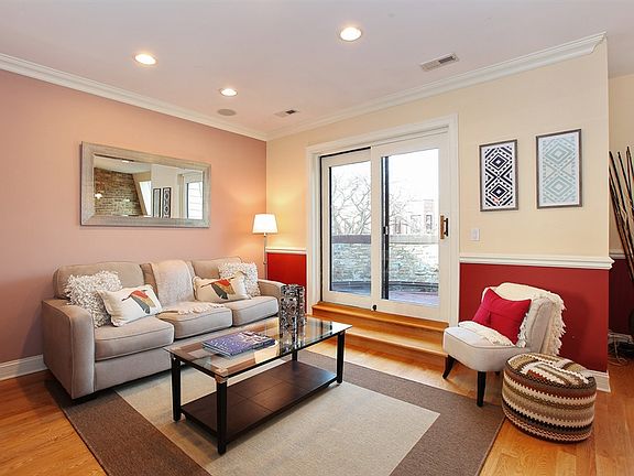 2nd image of 5217 N Winthrop Ave APT 4S