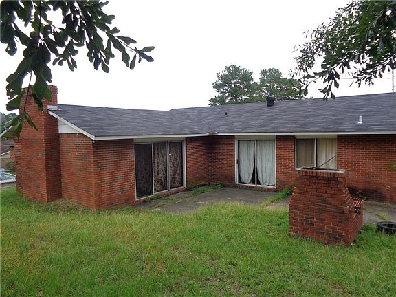 4th image of 1404 Lockhart Cir