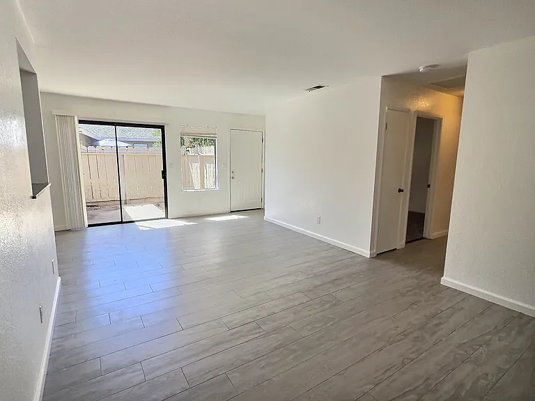 334 W Lexington Ave #102 — Photo 6
