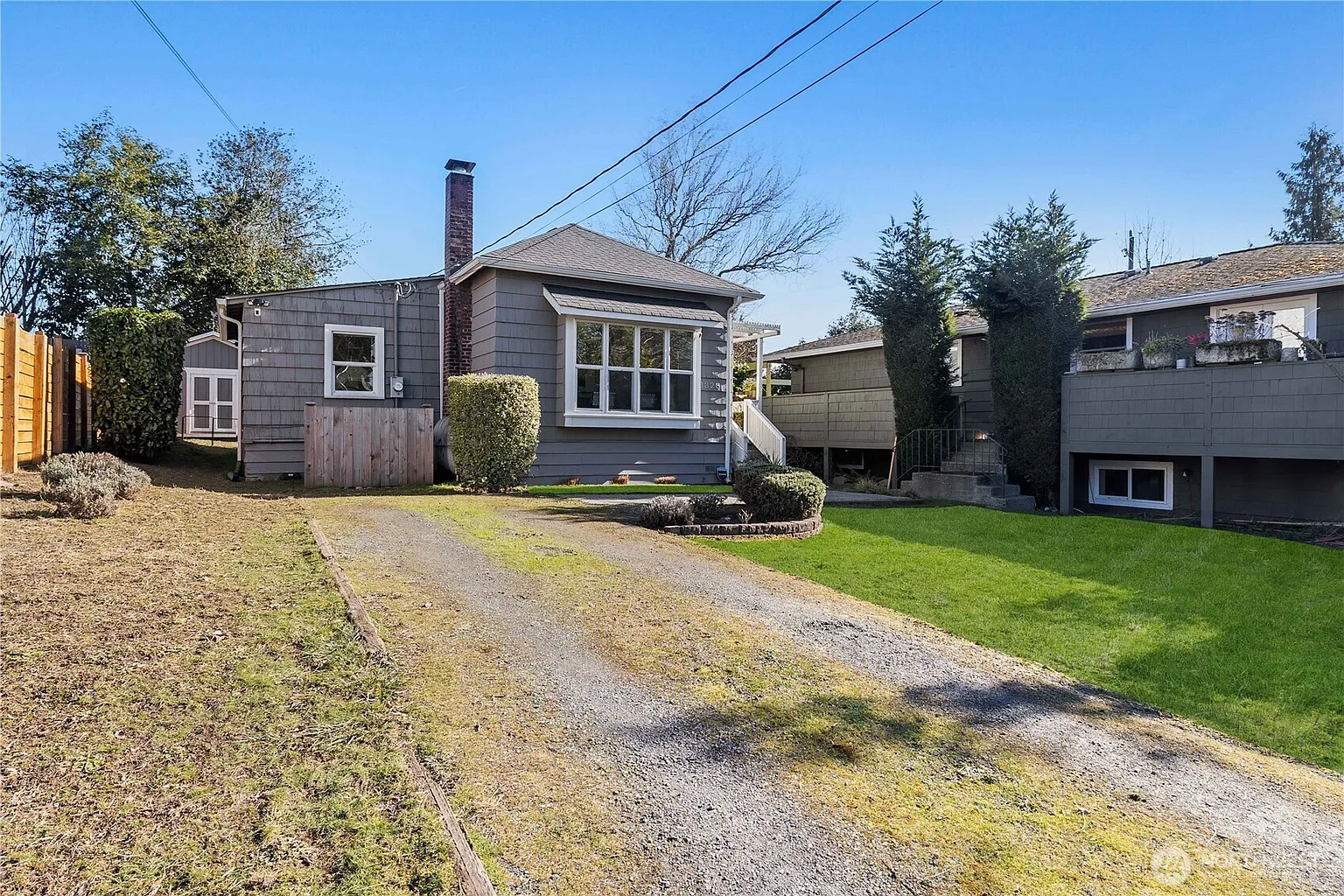 8326 Seward Park Avenue S photo 1