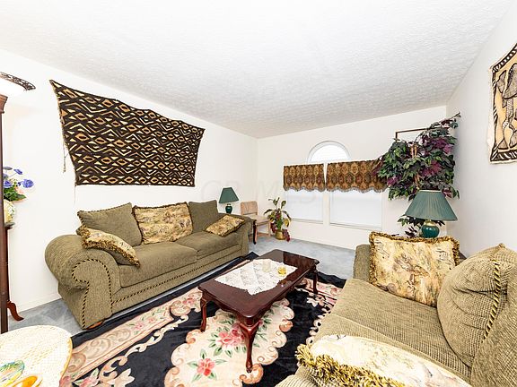 3rd image of 5564 Deforest Dr