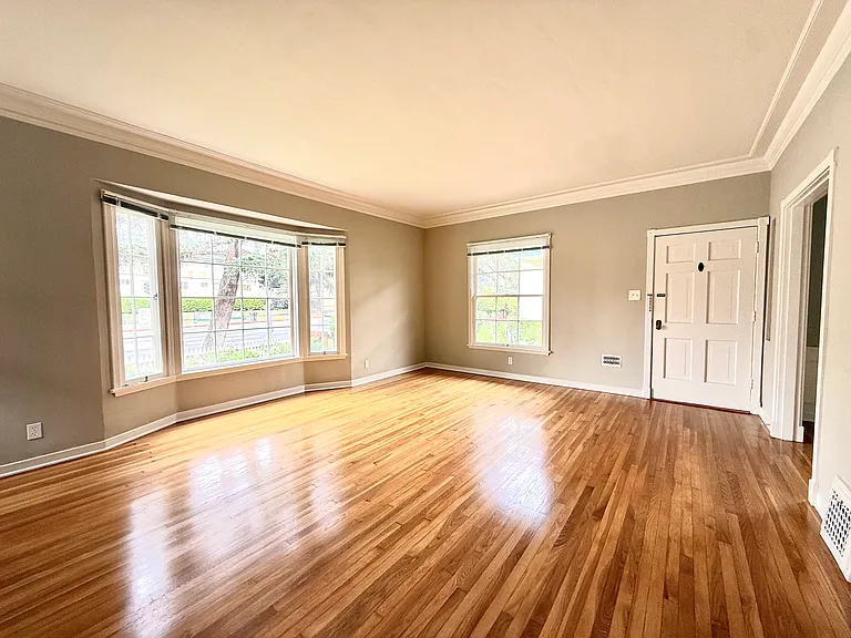 4044 Los Feliz Blvd #54-1/2 — Photo 1