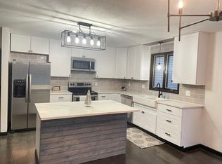 483 Mill Race Rd, Granville, OH 43023