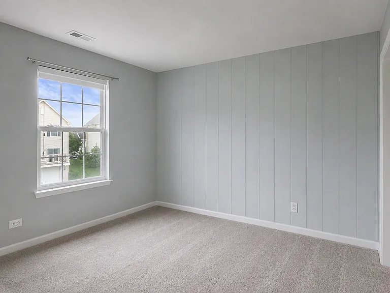 410 Town Center Blvd — Photo 15