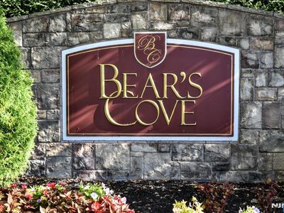 45 Windsor Ln, Ramsey, NJ, 07446