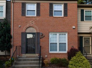 9765 High Water Ct, Burke, VA 22015