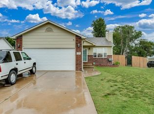 2558 E Fairchild St, Wichita, KS 67219