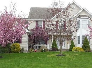 59 Walter Way, Stewartsville, NJ 08886