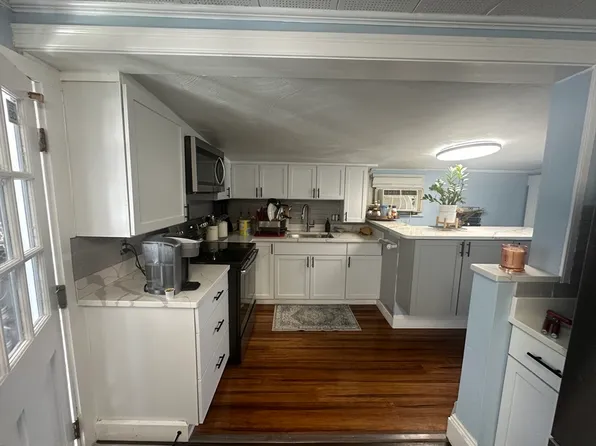 155-155R Seminole Ave, Waltham, MA 02451