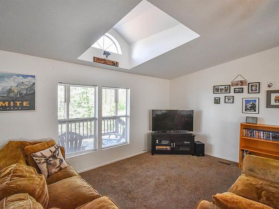 3rd image of 20597 Steven Ct