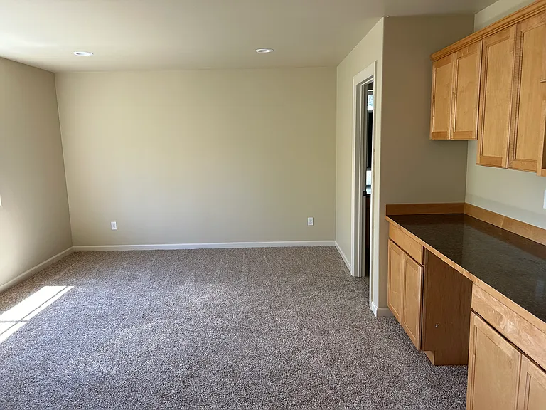 2400 N Ridgeview Ln #1 — Photo 5