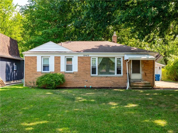 37473 Carleen Ave, Avon, OH 44011