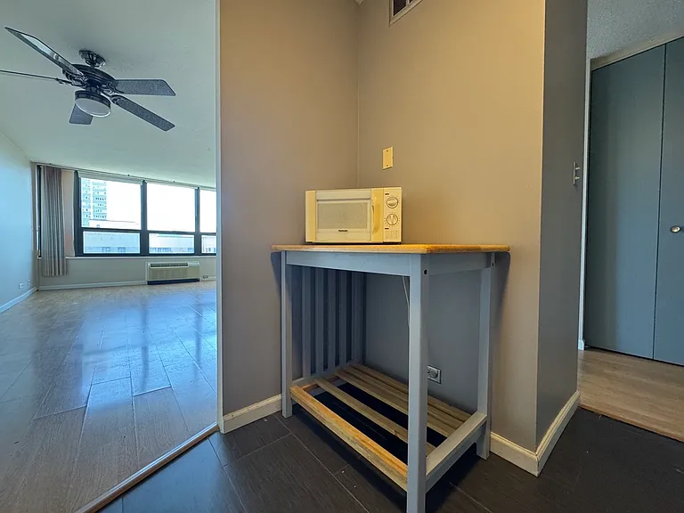 5100 N Marine Dr #8E — Photo 13