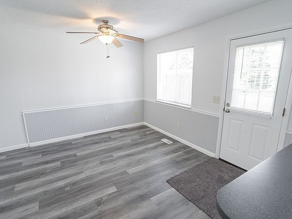 3rd image of 349 Wrexham Ln APT 104