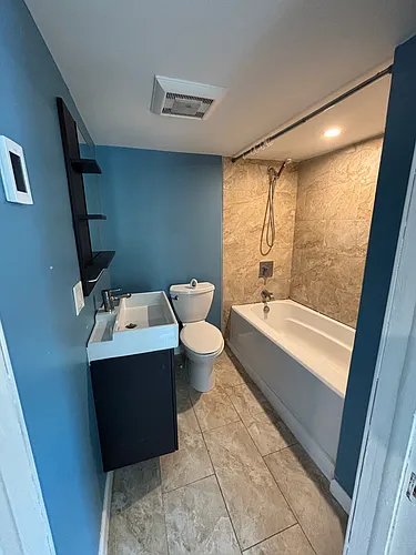 261 W Main St #1 Photo 1