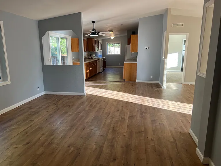 6856 NE West Port Madison Rd — Photo 12